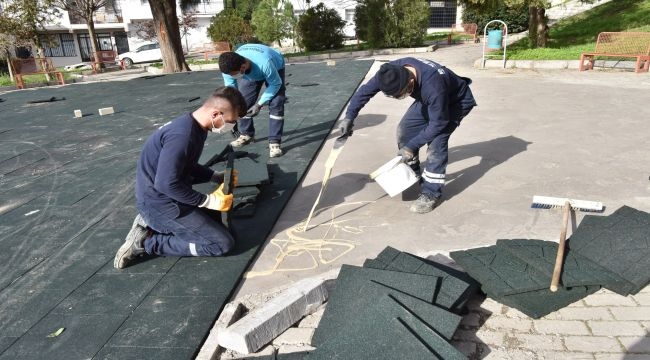 Bornova'da parklar yenileniyor