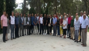 CHP'liler kahvaltıda buluştu