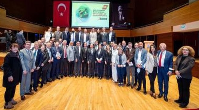 İzmir'in 12.5 milyarlık dev bütçesine meclisten onay