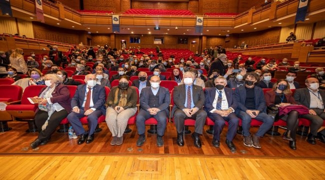 İzmir Kent Konseyi Başkanı Adnan Akyarlı oldu