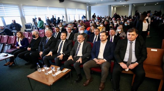 Karşıyaka'da belediye başkanları deneyimlerini aktardı