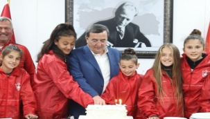 Konak U-13 Kız Futbol Takımı Türkiye finalinde