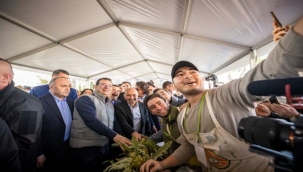 Soyer ve İmamoğlu Alaçatı Ot Festivali'ne katıldı