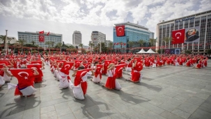 23 Nisan coşkusu İzmir'de sürüyor