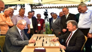 Bornova'da Dama Turnuvası başlıyor