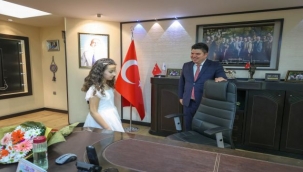 İzmir'in her köşesinde coşkuyla 23 Nisan kutlandı