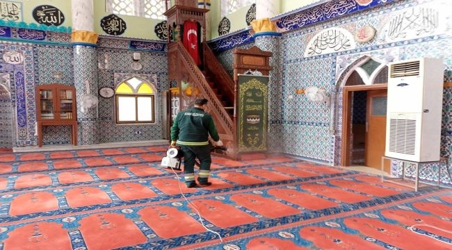 Konak'ta camilerde Ramazan hazırlığı