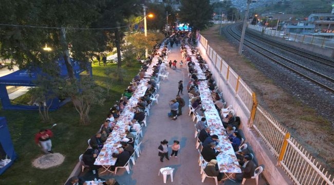 Konak'ta Halk İftar Sofrası kuruldu