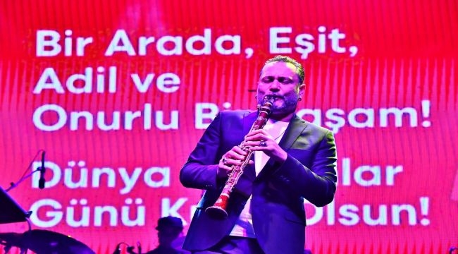 Kültürpark'ta Hüsnü Şenlendirici rüzgarı