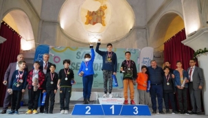 Satranç tutkunları bir arada