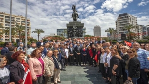 Başkan Soyer Cumhuriyet Meydanı'nda