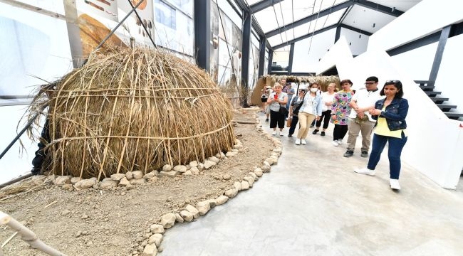 İzmir'de ücretsiz kent turları