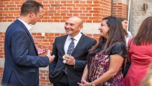 Brüksel'de İzmir Evi açıldı