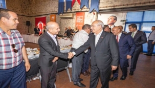 CHP Lideri Kılıçdaroğlu'nun İzmir programı sürüyor
