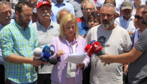 Gazeteciler "Sansür Yasası"nı protesto etti