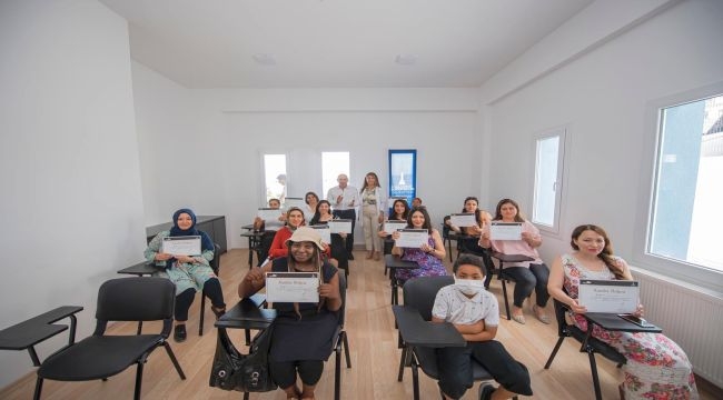 "Gelin masal evlerini İzmir'in her köşesine taşıyalım"