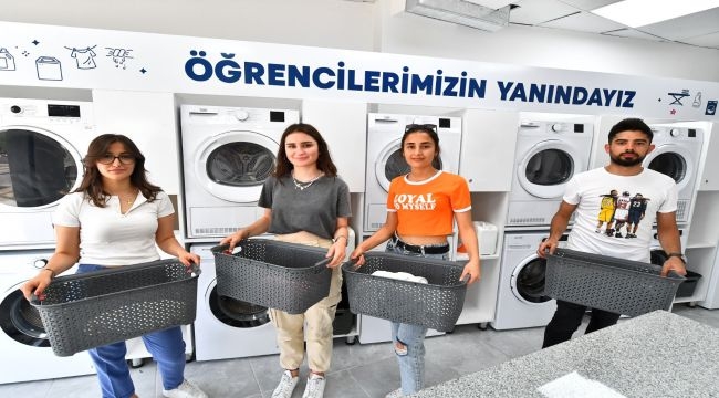 Öğrencilerden Başkan Soyer'e teşekkür