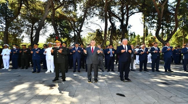 15 Temmuz Demokrasi ve Milli Birlik Günü'nde şehitler anıldı