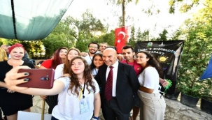 Başkan Soyer "Askıda Bilet" için çağrı yaptı