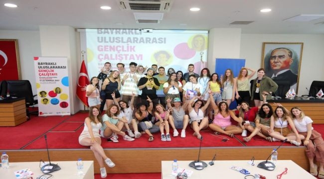 Bayraklı'da 'Uluslararası Gençlik Festivali' başladı