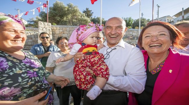 Karaburun'da Mavi Bayrak ve Meydan Coşkusu