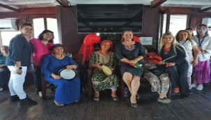 Roman kadınlar Körfez turunda