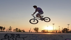 Bostanlı Paten Pisti gençlerin yeni gözdesi