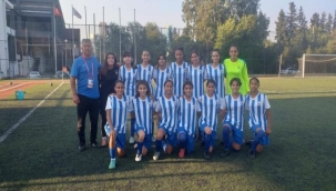 Konak Kız Futbol Takımı fırtına gibi 