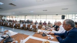 Soyer Çiğli'de heyelan mağduru yurttaşlarla bir araya geldi