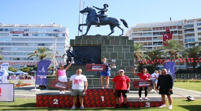 9 Eylül İzmir Yarı Maratonu'na rekor katılım 