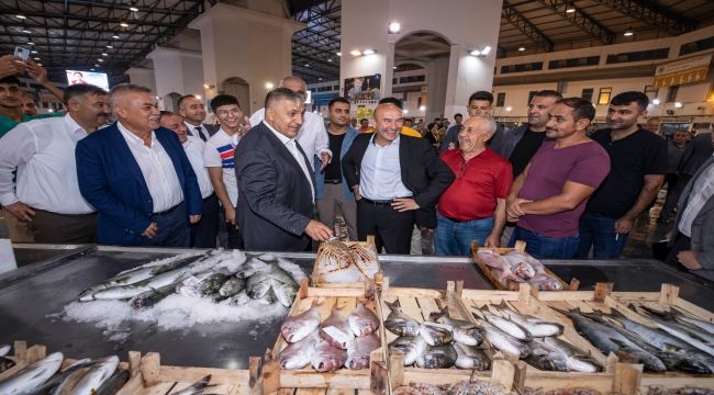 Başkan Soyer, av sezonunu açan balıkçıları ziyaret etti