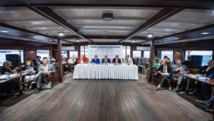 Başkan Soyer zehir gemisinin geri gönderilme hikayesini anlattı