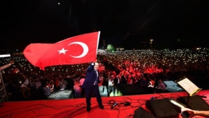 İzmir'de yüzyılın gecesi yaşanacak