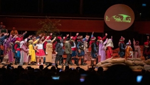 İzmirli muhtarlardan 100'üncü yıl performansı