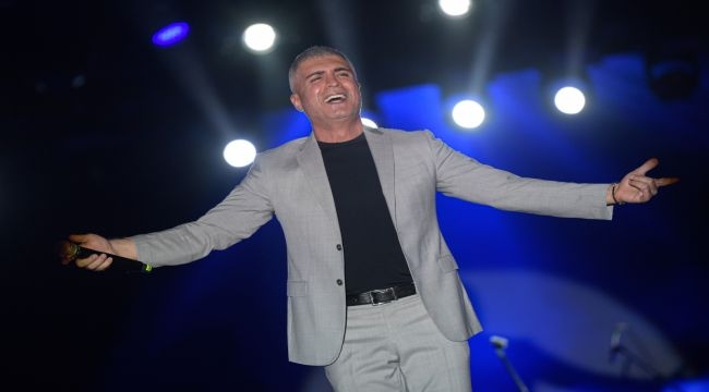 Özcan Deniz, Çim Konserleri'nde 