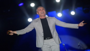 Özcan Deniz, Çim Konserleri'nde