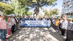 Taçsız Kral Konak'ta anıldı 