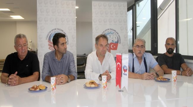 TSYD İzmir'den voleybol turnuvası 