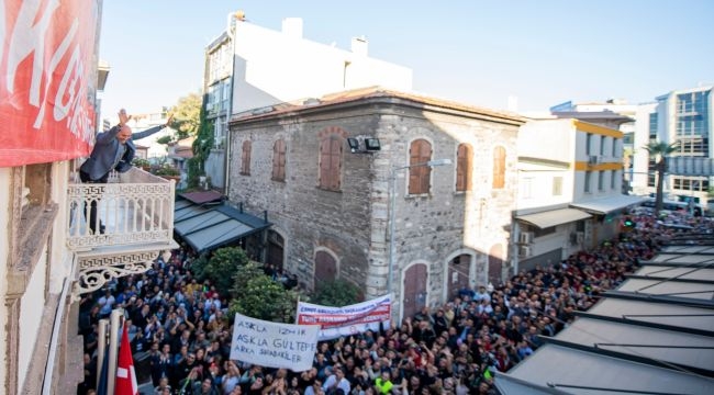 Belediye işçilerinden Başkan Soyer'e destek 