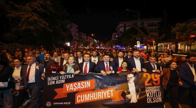 Buca'da 29 Ekim coşkusu 