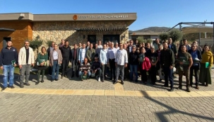 Efes Tarlası Yaşam Köyü'nde çiftçi eğitimleri 