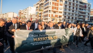 İzmir Ata'ya saygı için yürüdü 