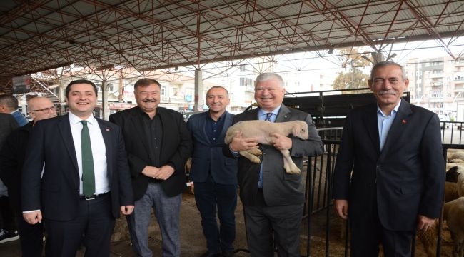 Torbalı'da üreticiye küçükbaş desteği
