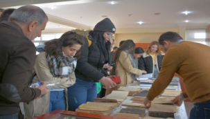 Ege'de "Uluslararası Türk Dünyası Sanat Eserleri ile Yazma ve Matbu Eserler Koleksiyonu" Sergisi açıldı 