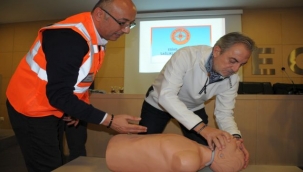 EGİAD'dan Deprem Sonrası İlk Yardım Eğitimi
