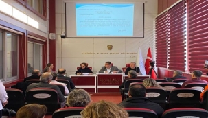 Seferihisar Belediye Meclisi deprem bölgesi için tek yürek 