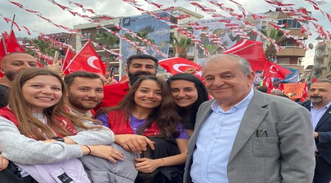 Nalbantoğlu: Gençlerimiz kaçıp kurtulmak istiyor! 