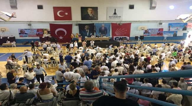 CHP'nin Bornova Kongresi'nde söz düellosu