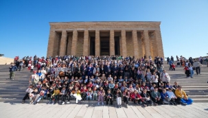 Gaziemirliler 100. Yılda Atatürk'ün Huzuruna Çıktı