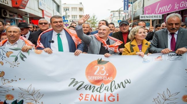 Başkan Soyer'e Seferihisar'da sevgi seli